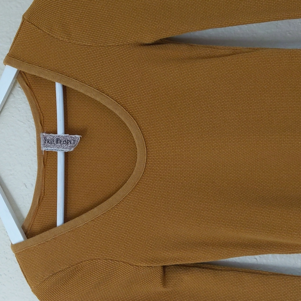 Free People Crafty Cuff Gold Lace Thermal Top S - Picture 7 of 15